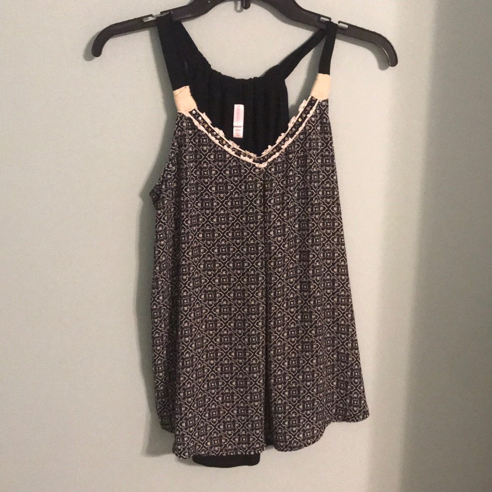 Black and white tank shirt